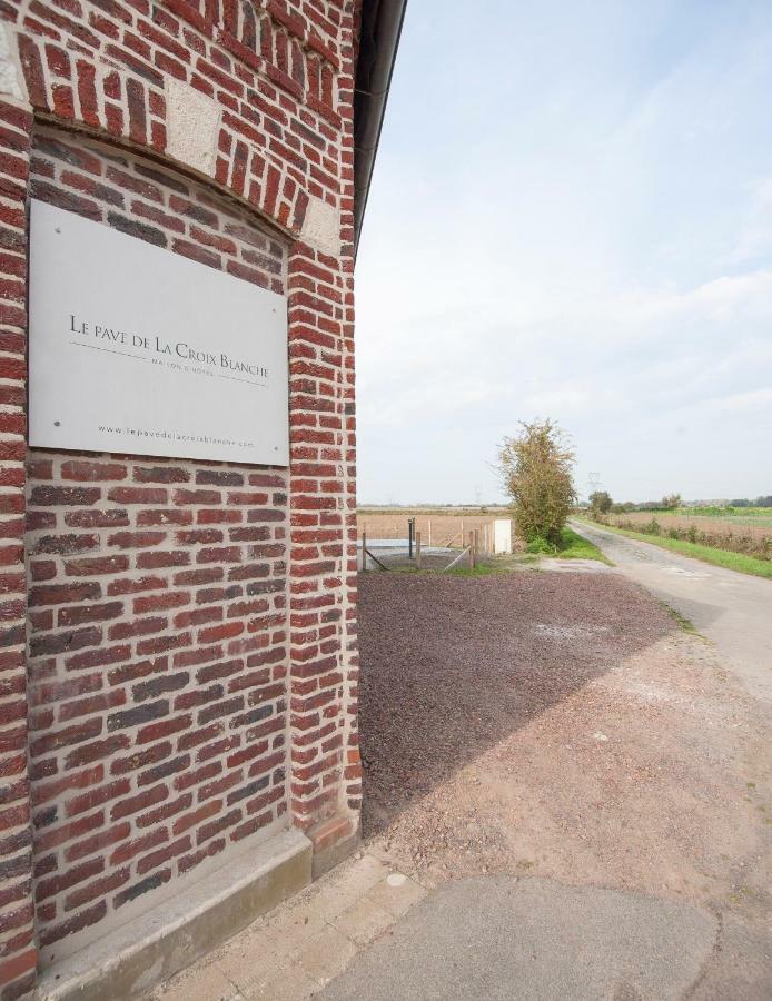 Le Pave De La Croix Blanche Hotel Buitenkant foto